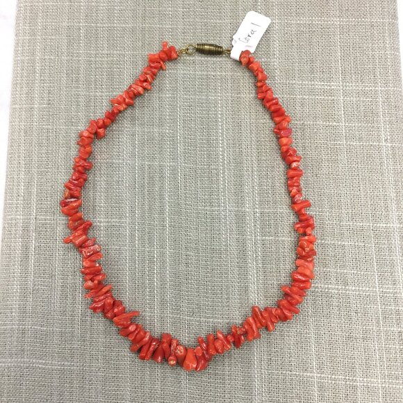 Vintage Natural Branch Red Coral Necklace - Picture 4 of 7